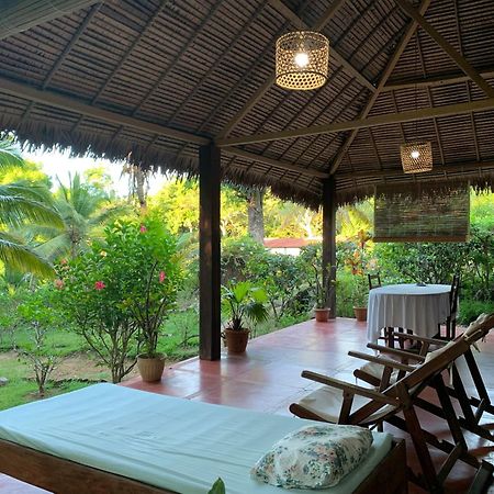 Les Jardins D'Ankify Bed & Breakfast Andimaka Екстериор снимка